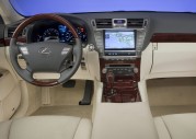 Lexus LS460